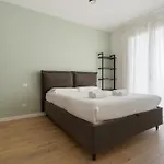 Guesthost - Cascina Merlata Lovely Nest شقة