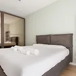 Guesthost - Cascina Merlata Lovely Nest شقة *