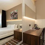 Garibaldi Palace Hotell