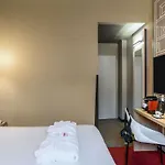 Ibis Centro Hotel 3*
