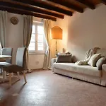 Mila Magenta Apartament