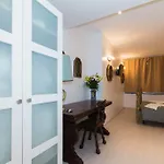 فندق مبيت وإفطار La Del Pino ميلان