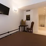 La Del Pino ميلان