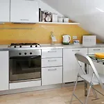 Διαμέρισμα Italianway Easy - Alessi 10 *
