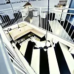 ホステル New Generation Center