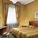 Hotel Grand Plaza