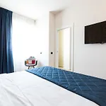 Hotel apartamentowy Isola Mediolan