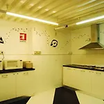 New Generation Center אכסניה