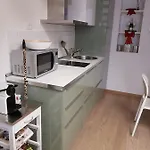 Domus Navigli Διαμέρισμα *