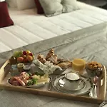 فندق مبيت وإفطار كونتي غيست آوز 4*