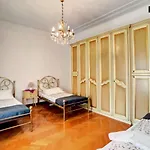 Center Casa de hóspedes 5*