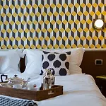 Zebra Naviglio 4* Milan