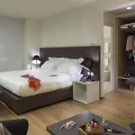 Century 호텔