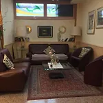 卢伽诺酒店 3*