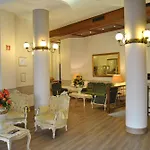 Hotel Mokinba King 4*