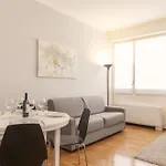 Royal Suites Hotel *