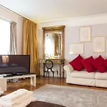 Royal Suites Hotel