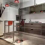 Stylish In Fashion District - Corso Venezia * Милан