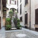 Апартаменты Stylish In Fashion District - Corso Venezia *