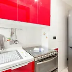 Guesthost - San Siro Stadium Garden Flat Milan