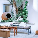 Townhouse 33 Boutique