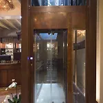 Hotel Santa Marta 4*