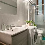 Next Stop - Station Apartment Mailand