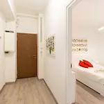 Youhosty - Pantigliate 8 * Milan