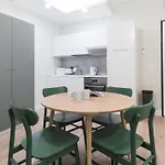 Italianway Easy - Corso Garibaldi 104 * Mailand