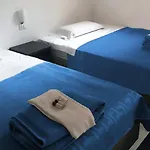 New Generation Center אכסניה *