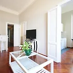 Mercalli 1 Apartment