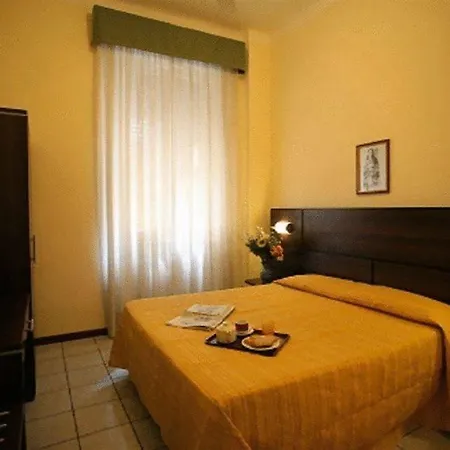 La Pace 2* Milan