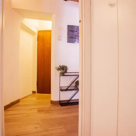 Medea - Peaceful Arco Della Pace Flat 2pax Wifi Apartamento