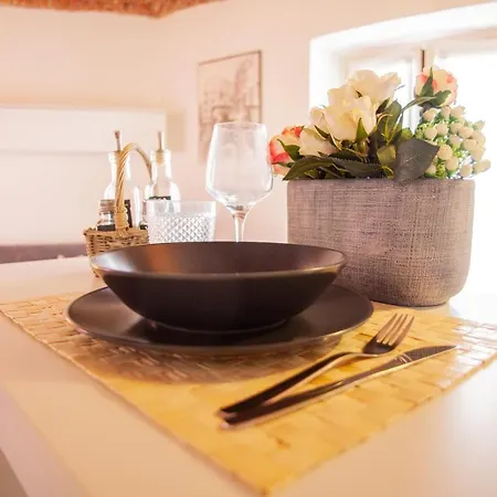 Apartamento Medea - Peaceful Arco Della Pace Flat 2pax Wifi
