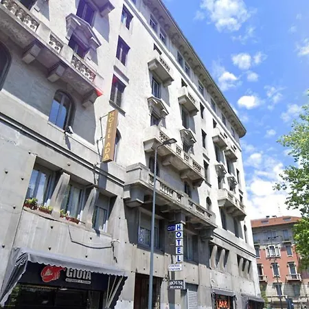 Folen Hotel Milán