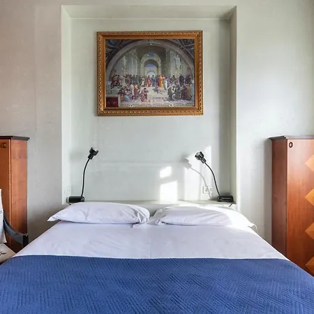 Plum Guide - High Parsonage Milano