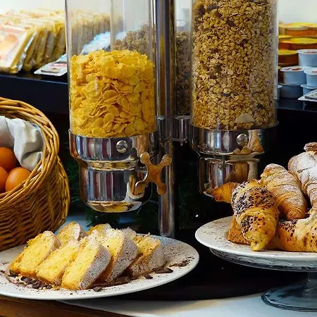 Hotel Sporting Cologno 4*
