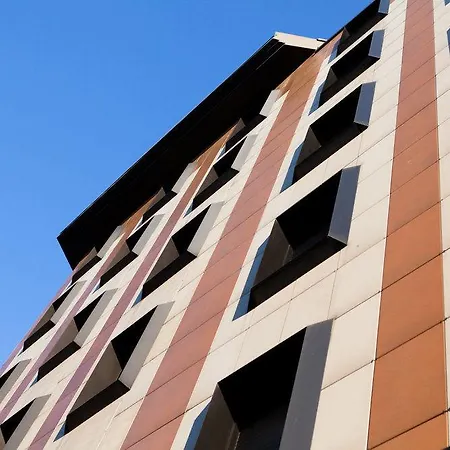 Mirage Sure Collection By Western Hotel 4*