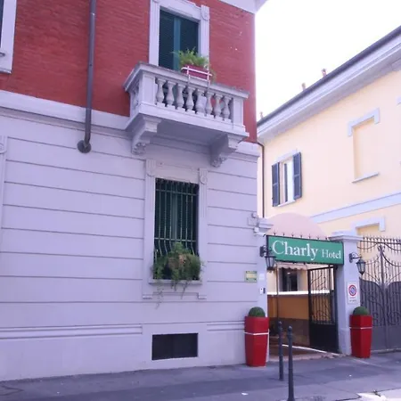 Hotel Charly