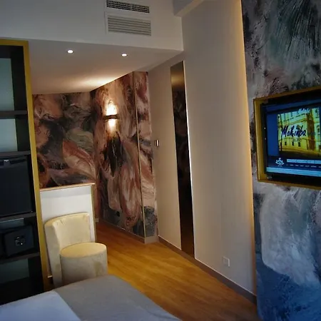 Hotel Mokinba King 4*