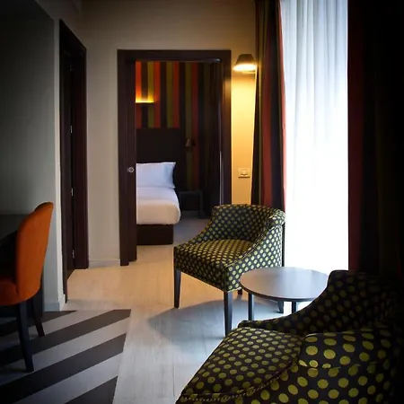 Fifty House Cellini Hotel