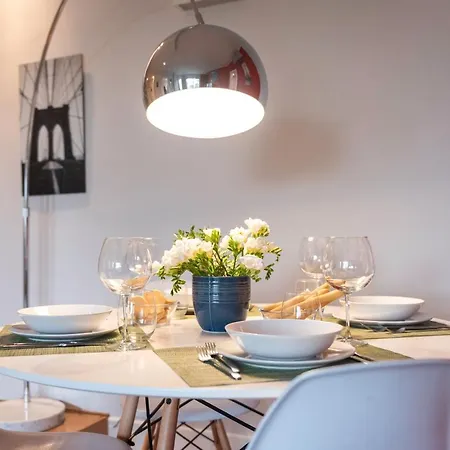 Appartement Ricciardo - Glamorous 4 Pax Wifi Bocconi- Downtown *