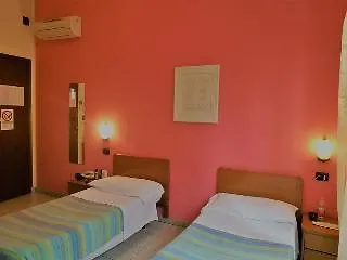 Ξενοδοχείο Miu 2*