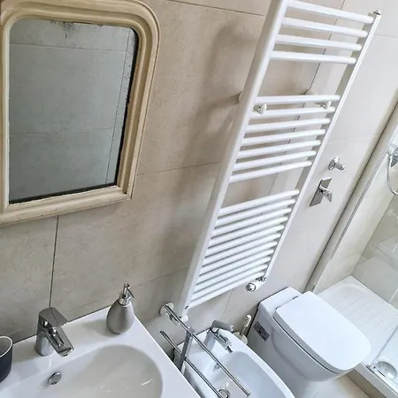 Laura's Bed & Breakfast