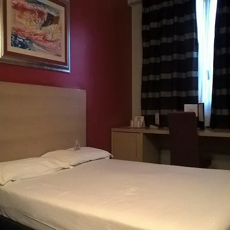 Hotel Sporting Cologno 4*