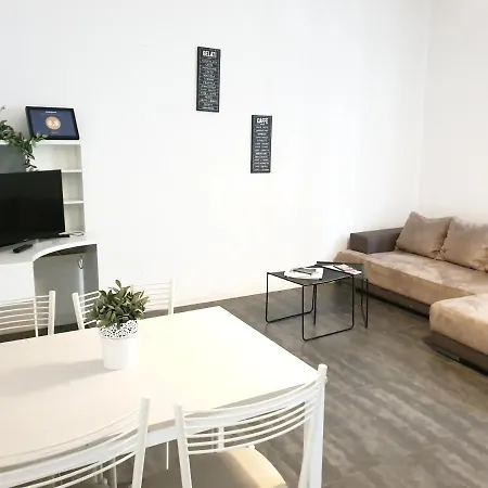 Aurora Apartment Milan