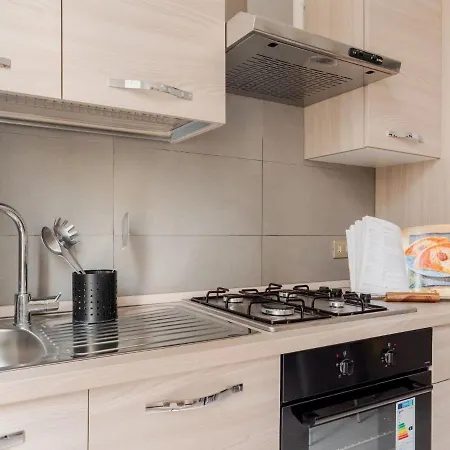 The Rent - Navigli Apartment Milan