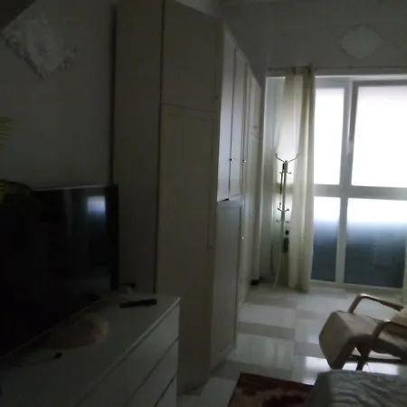 In Guest - Private In Shared * Milán