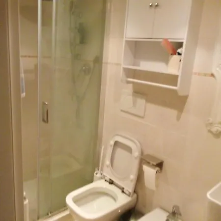 In Guest - Private In Shared *