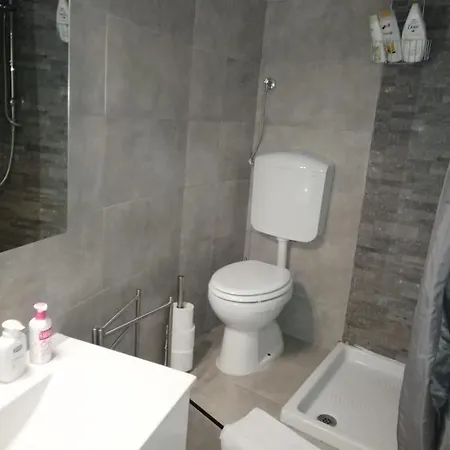 3 * Milão